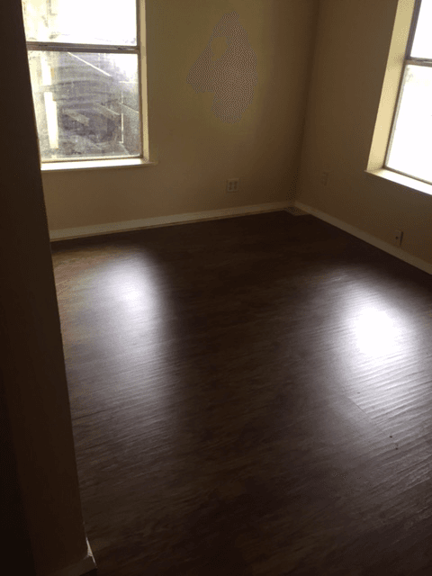San Antonio House: 109 Gravel