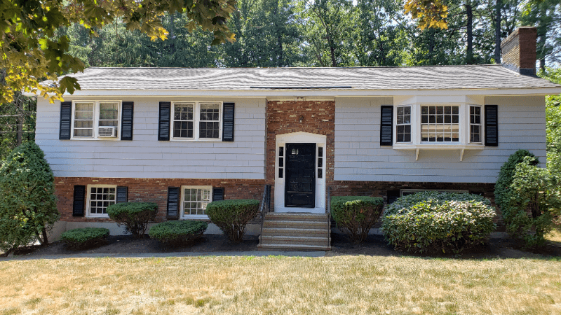 Andover House: 1 Cardinal Lane