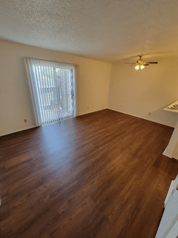 San Antonio Multiplex: 207 Sprucewood