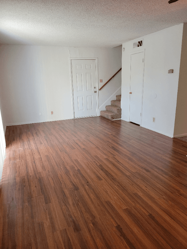 San Antonio Multiplex: 207 Sprucewood