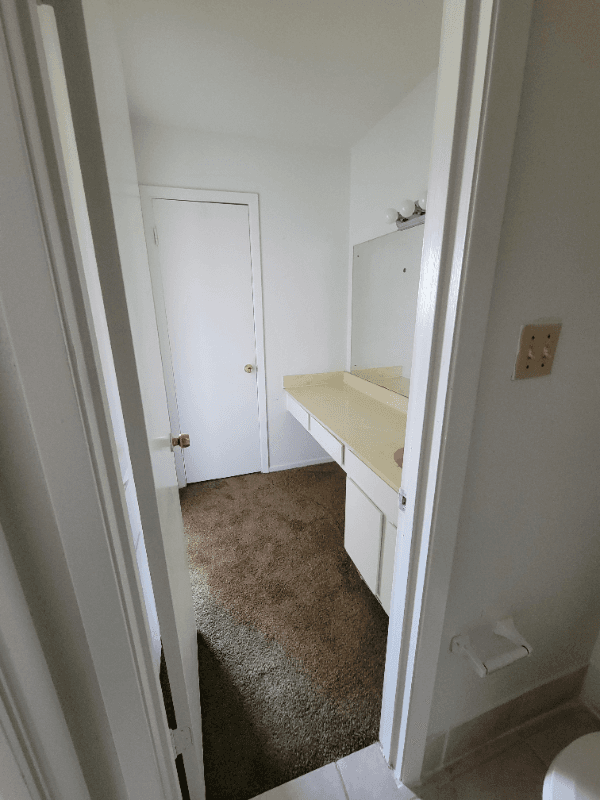 San Antonio Multiplex: 207 Sprucewood