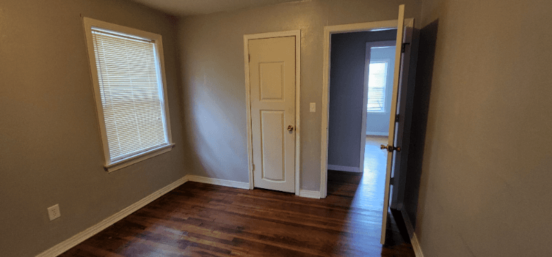 Pine Bluff House: 23 Haley