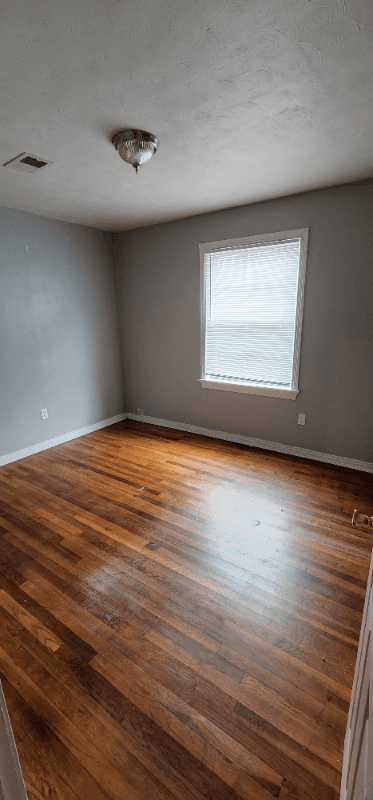 Pine Bluff House: 23 Haley
