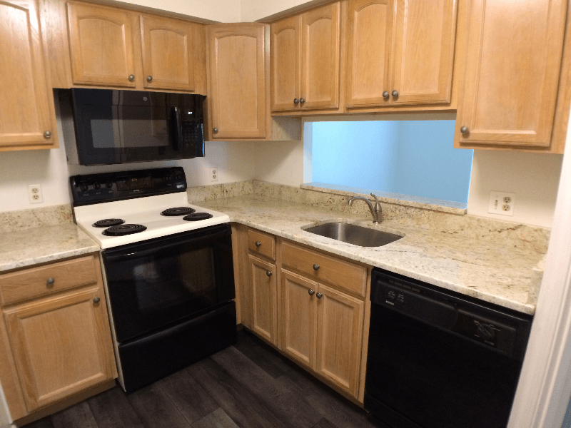 Arnold Condo: 626 Newbridge Ct