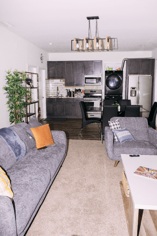 North Hollywood House: 5756 Case Ave