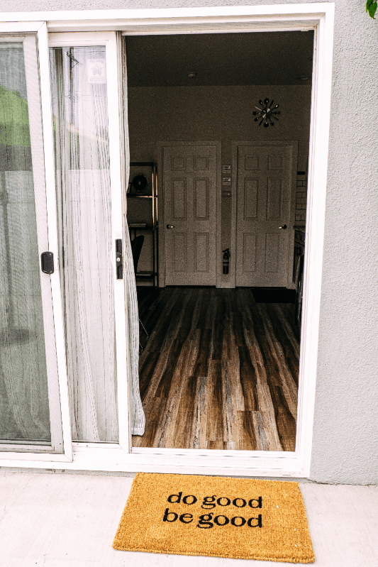 North Hollywood House: 5756 Case Ave