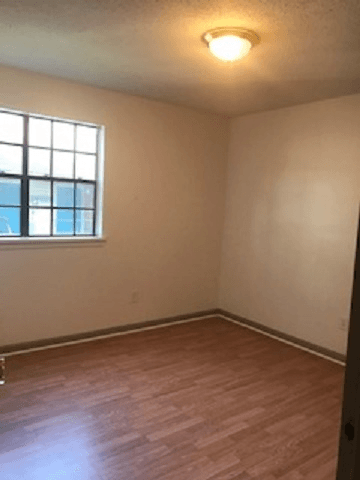 New Iberia Apartment: C'est La Place Apartments 4005 E Old Spanish Trl