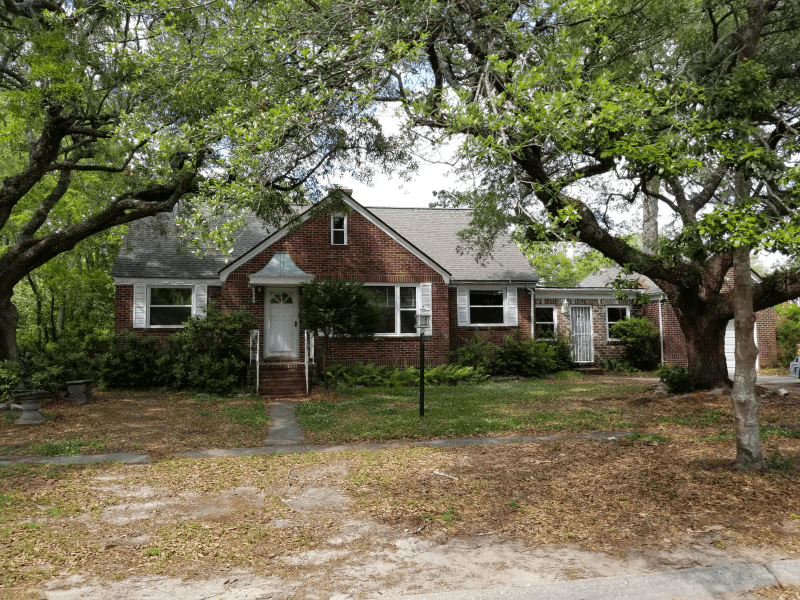 Charleston House: 20 St. Teresa Drive