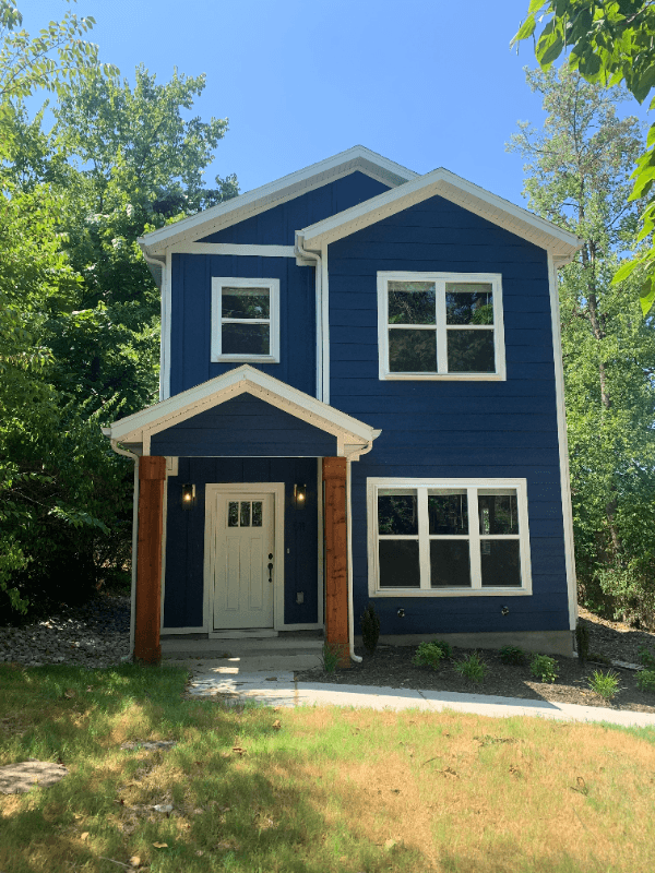 fayetteville House: 511 W Center St