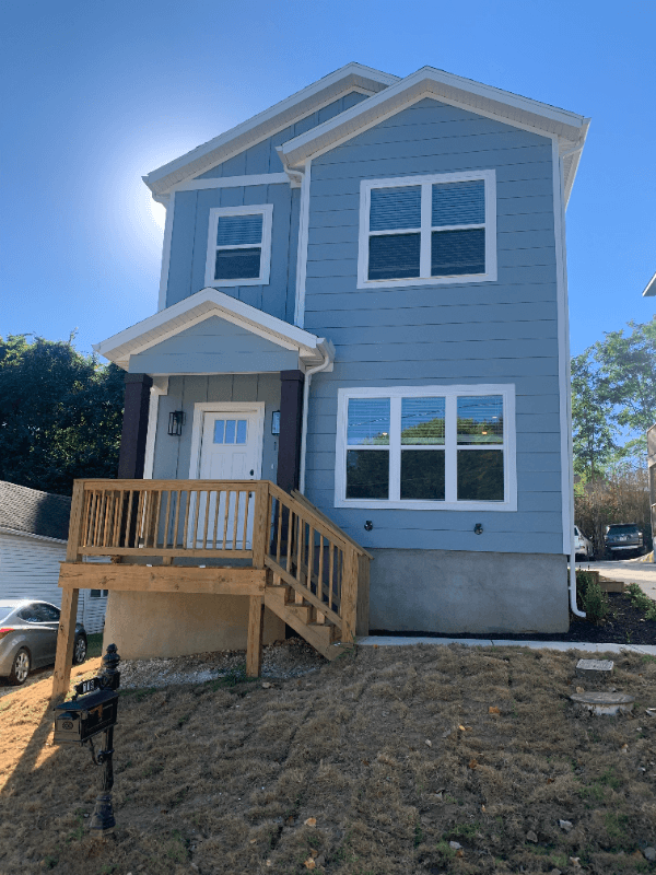 fayetteville House: 119 N Washington Ave