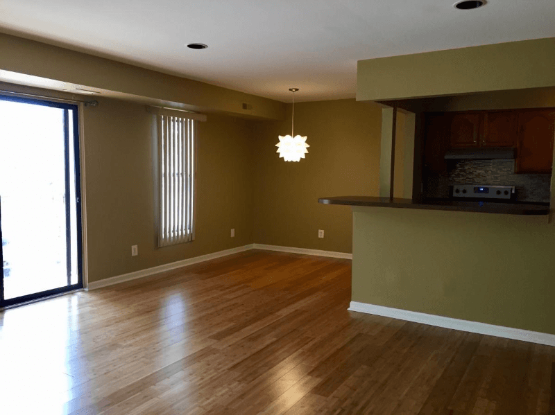 Farmington Hills Condo: 30445 W. 14 Mile Rd