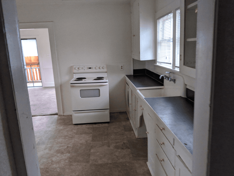 Aberdeen House: 1015 E 2nd St