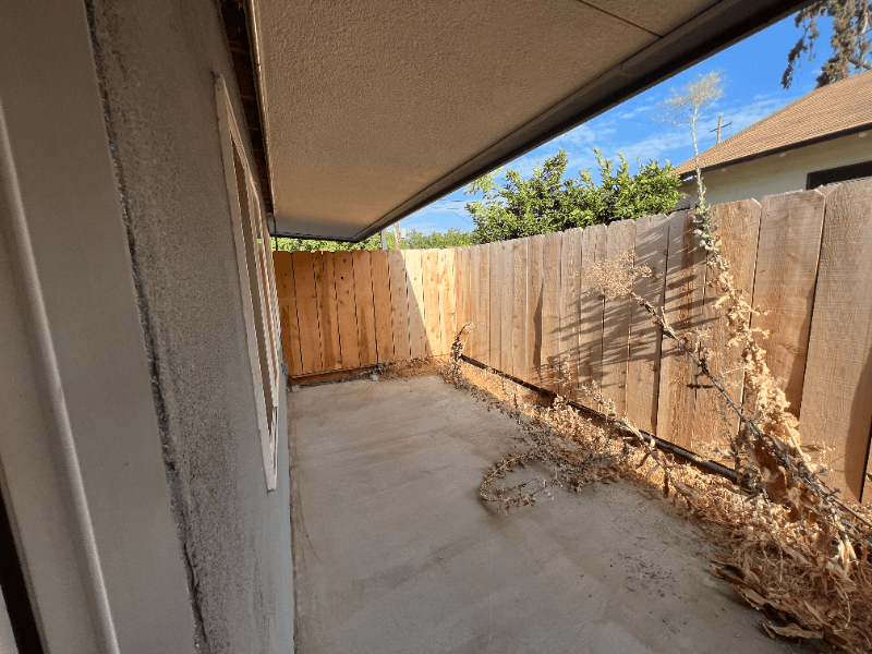 Fresno House: 934 N Van Ness Ave
