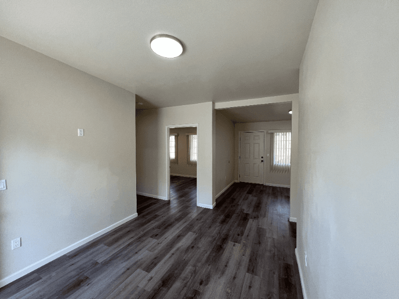 Fresno House: 934 N Van Ness Ave