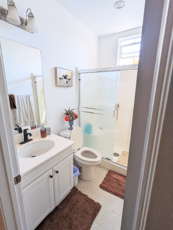 Montebello Townhome: 928 Lilac Ln