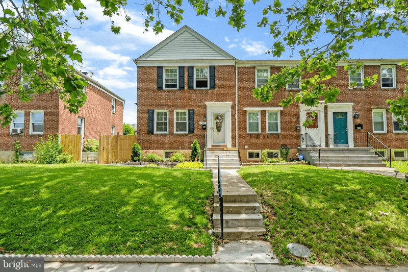 Dundalk Apartment: 2937 Liberty Parkway
