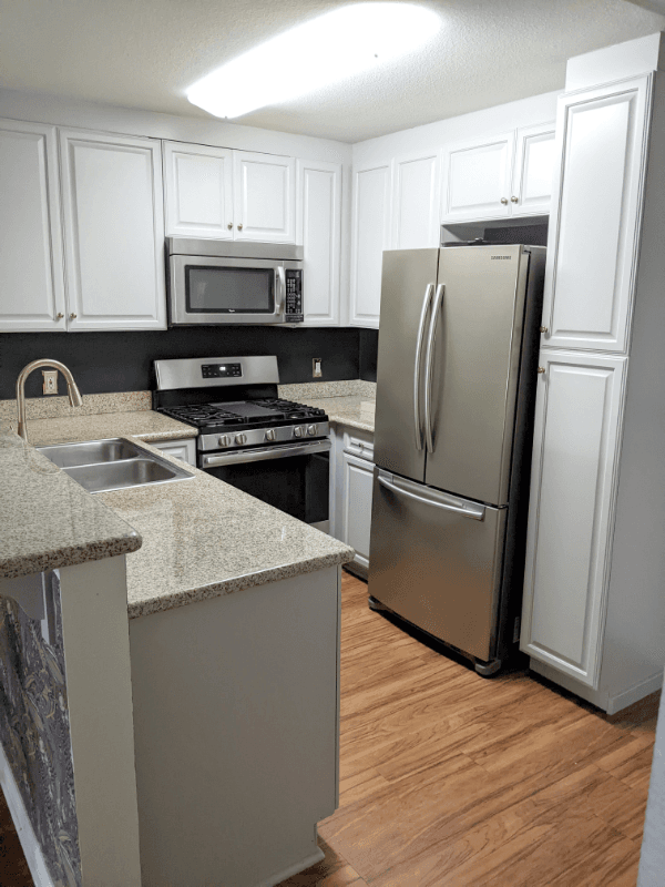 Woodland Hills Townhome: 5525 Canoga Ave