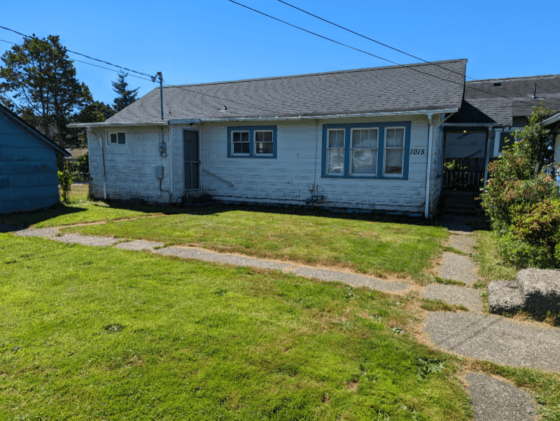 Aberdeen House: 1015 E 2nd St