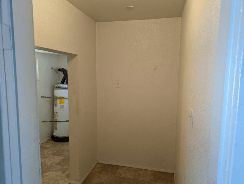Aberdeen House: 1015 E 2nd St