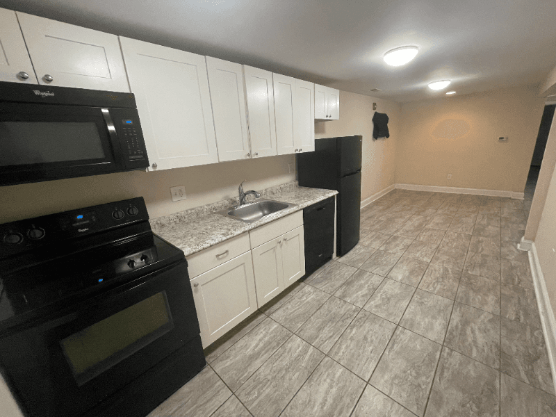philadelphia Apartment: 1525 w girard
