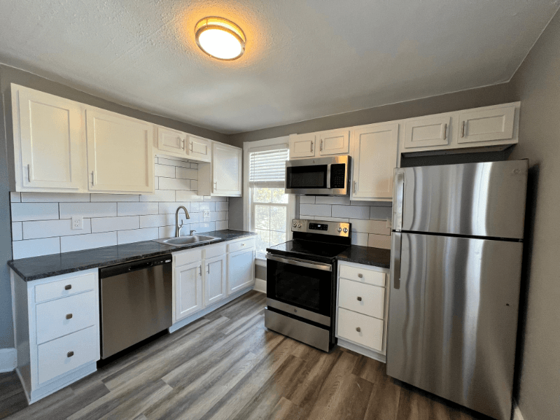 Greeley Apartment: 1617 10th Ave