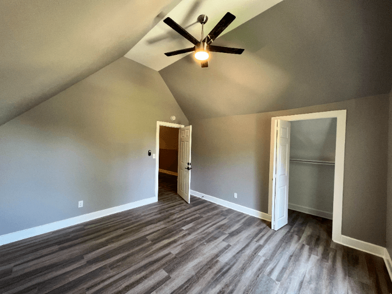 Greeley Apartment: 1617 10th Ave