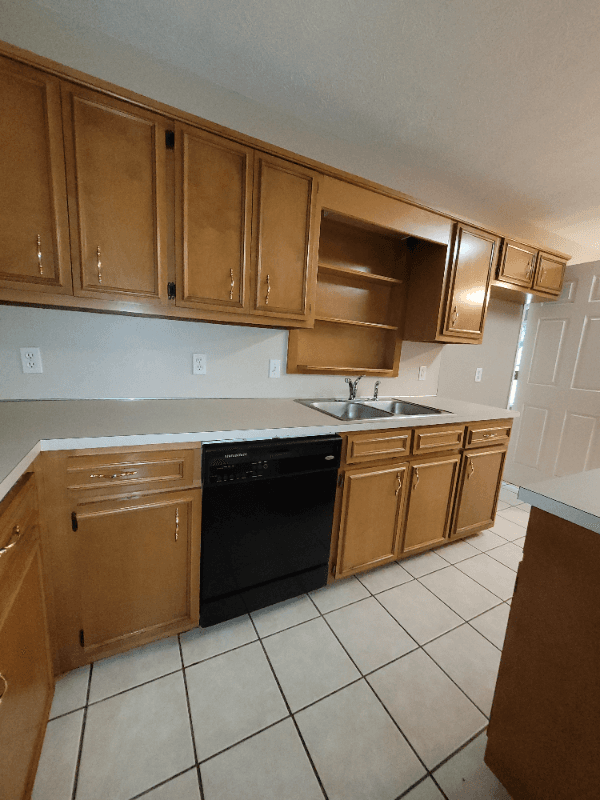 Phenix City House: 375 Lee Road 238