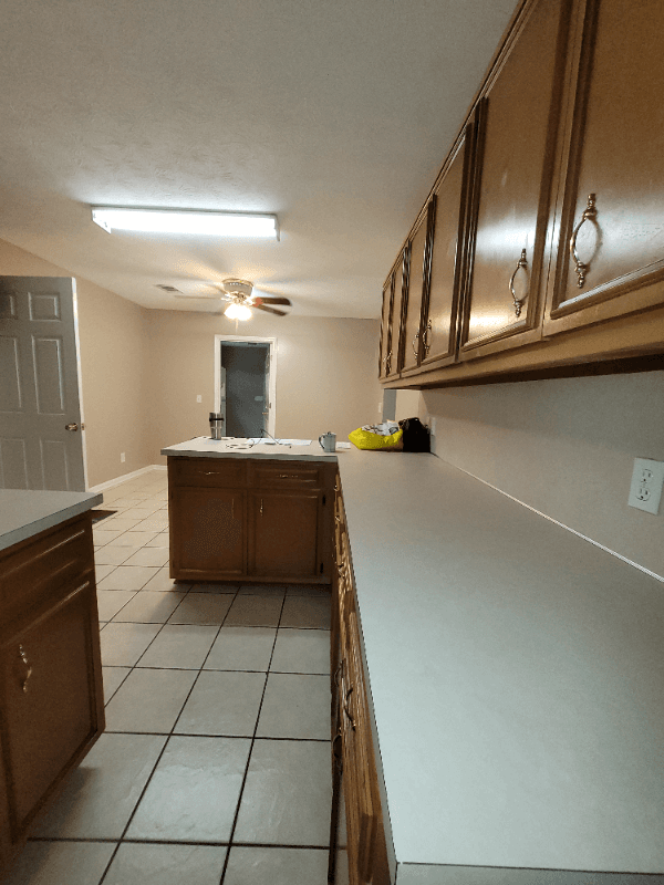 Phenix City House: 375 Lee Road 238