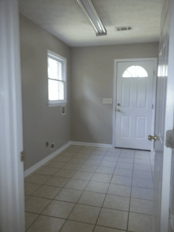 Phenix City House: 375 Lee Road 238
