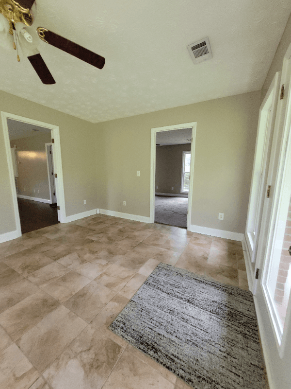 Phenix City House: 375 Lee Road 238