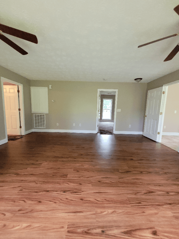 Phenix City House: 375 Lee Road 238