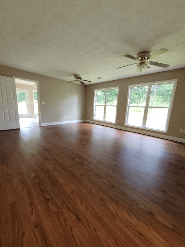 Phenix City House: 375 Lee Road 238