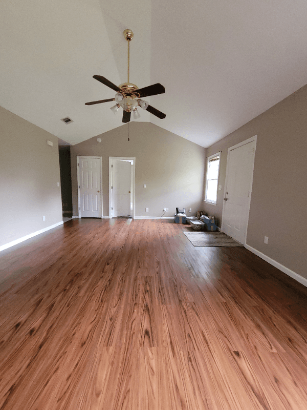 Phenix City House: 375 Lee Road 238