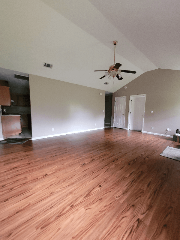 Phenix City House: 375 Lee Road 238