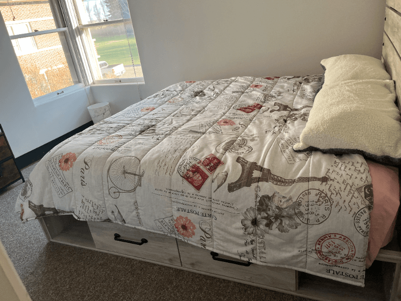 Deer Lodge Apartment: 19 State St.