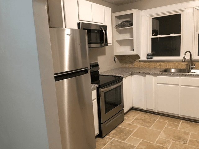 SHELBY Apartment: 706 E MARION STREET