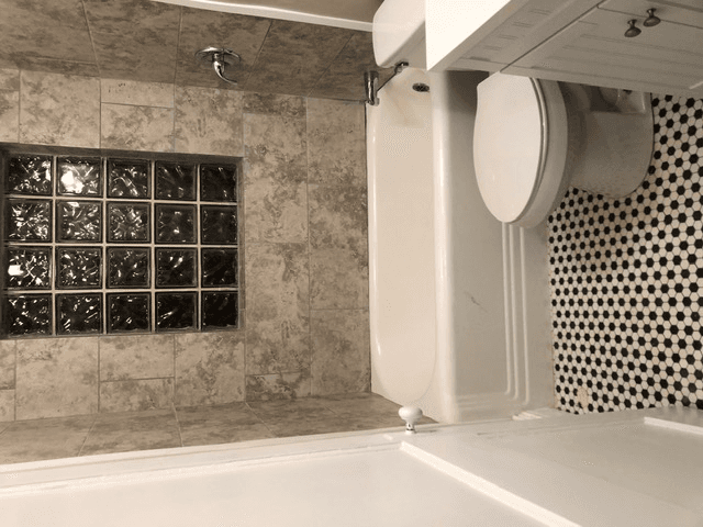 SHELBY Apartment: 706 E MARION STREET