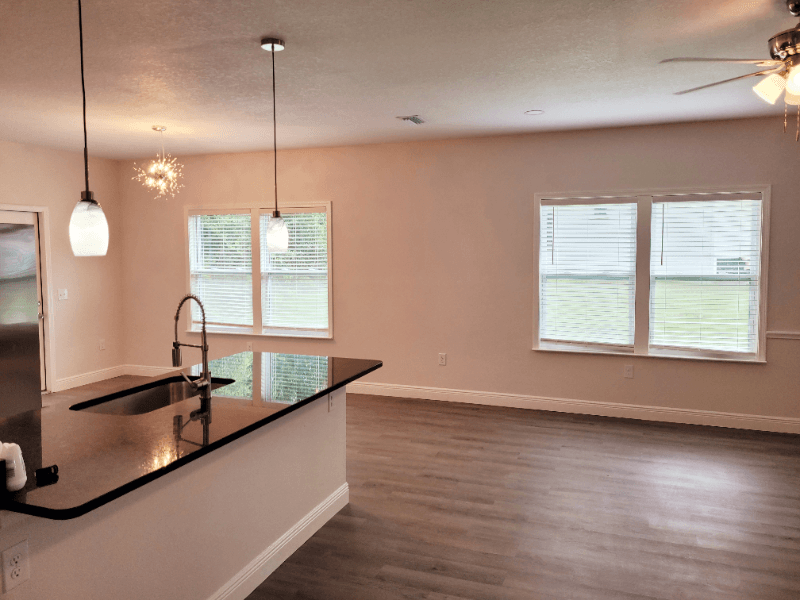 Newberry House: 556 NW 259th Ter