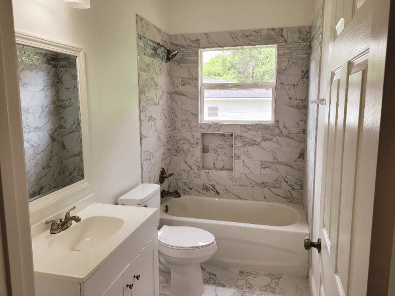 Newberry House: 556 NW 259th Ter