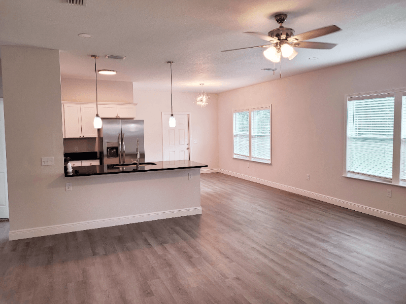 Newberry House: 556 NW 259th Ter
