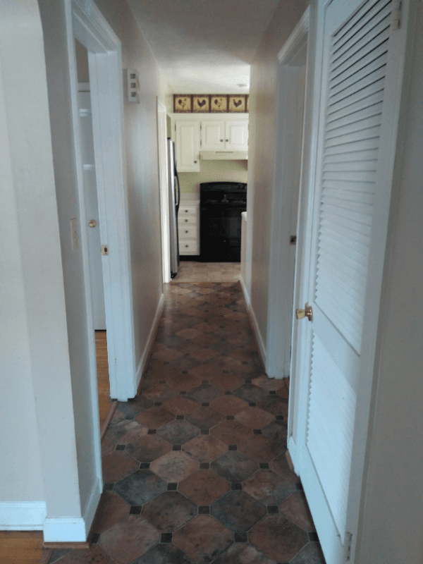 Louisville House: 3703 Susan Ln