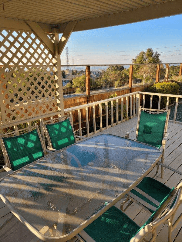 Pittsburg House: 237 Cloverbrook Cir