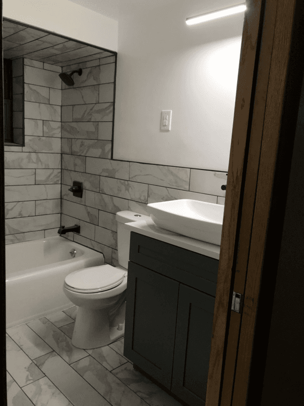 Chicago Apartment: 3316 W 79th St