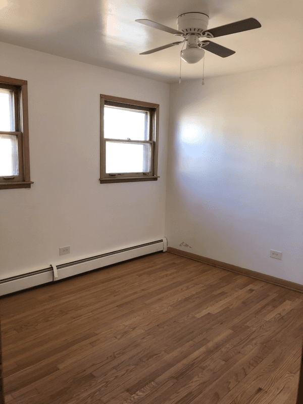 Chicago Apartment: 3316 W 79th St
