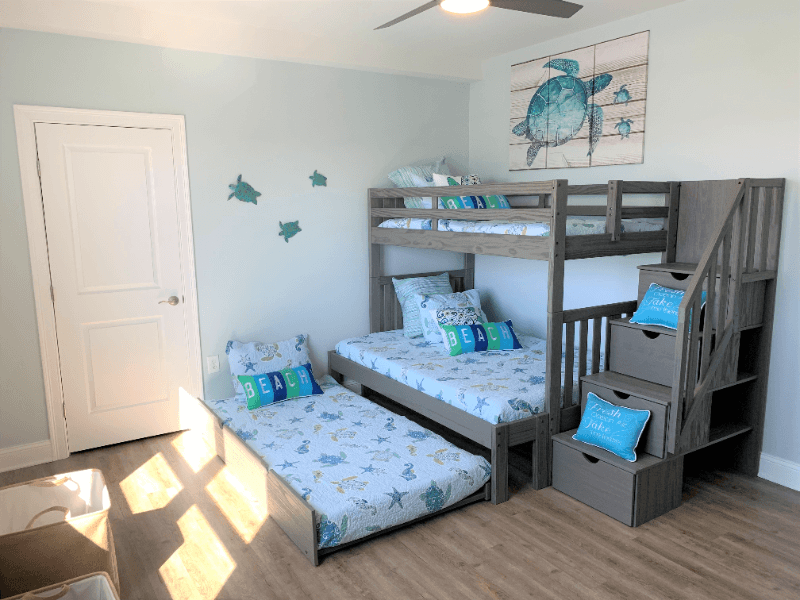 Hampton Condo: 33 Ocean Boulevard