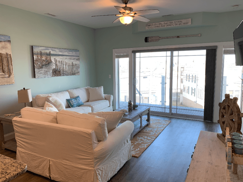 Hampton Condo: 33 Ocean Boulevard