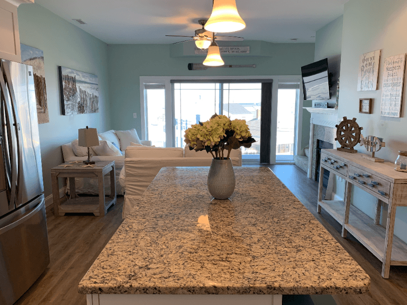 Hampton Condo: 33 Ocean Boulevard
