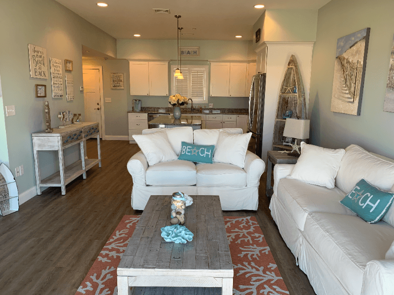 Hampton Condo: 33 Ocean Boulevard