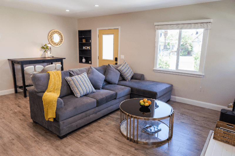 NORTH HOLLYWOOD House: 6156 MORELLA AVE