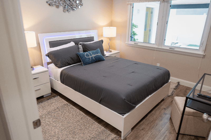 NORTH HOLLYWOOD House: 6156 MORELLA AVE